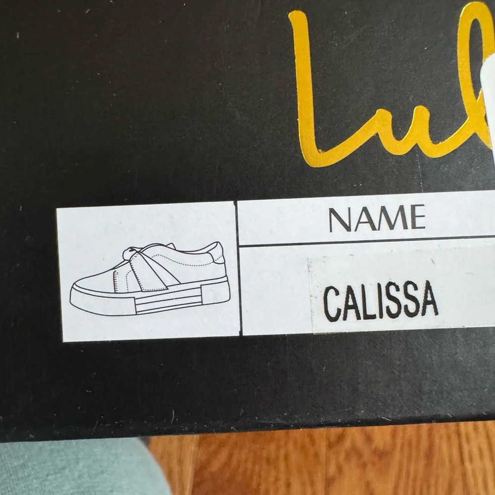 Calissa‎ Silver Bow Flatform Sneakers